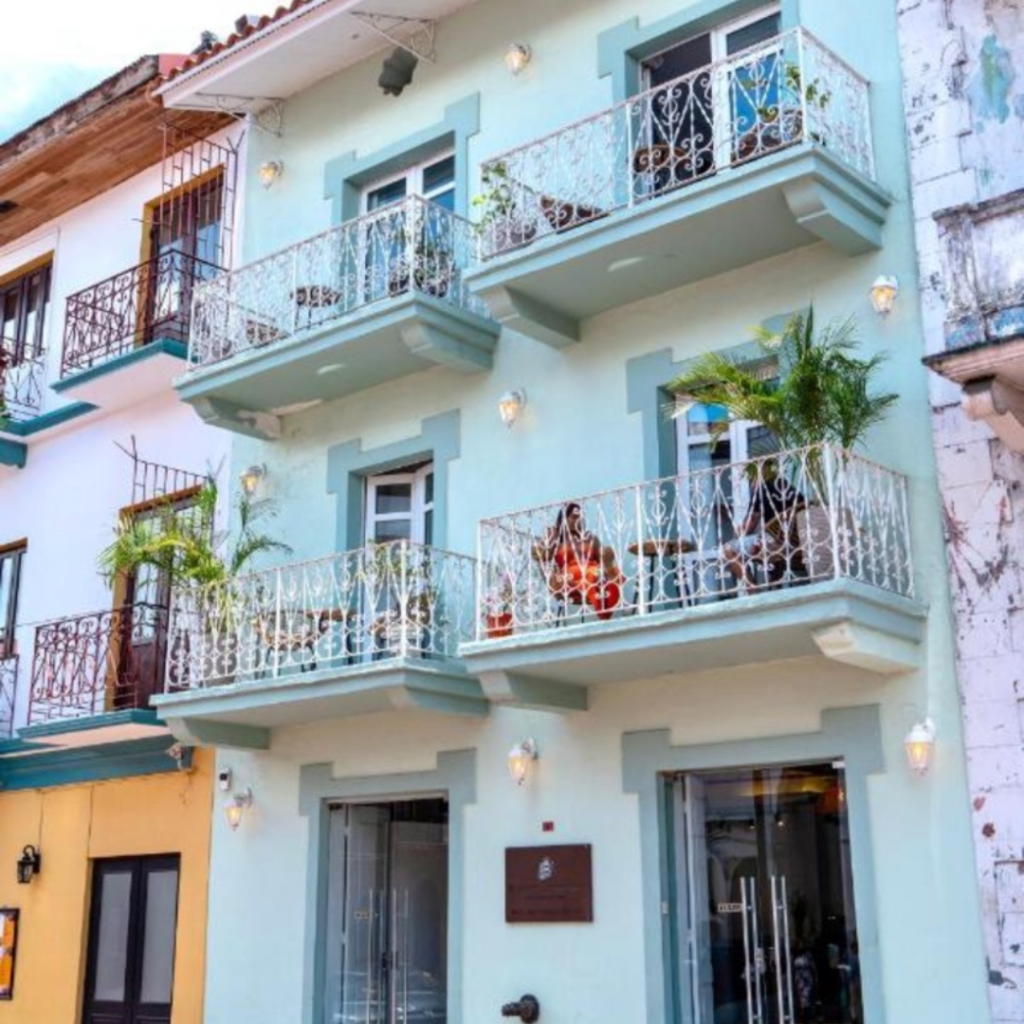 hotel v panama